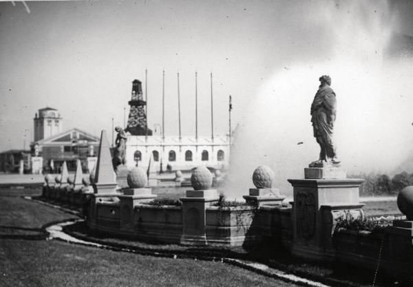 Milano - Piazza Giulio Cesare - Fontana delle quattro stagioni