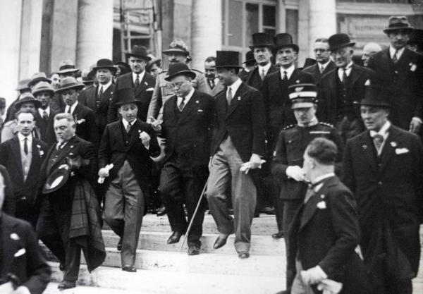 Fiera di Milano - Campionaria 1930 - Visita del ministro delle corporazioni Giuseppe Bottai in occasione della inaugurazione