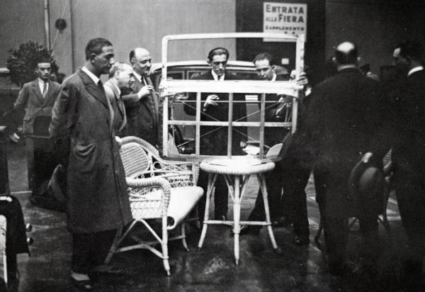 Fiera di Milano - Campionaria 1930 - Visita del ministro dei lavori pubblici Araldo di Crollalanza