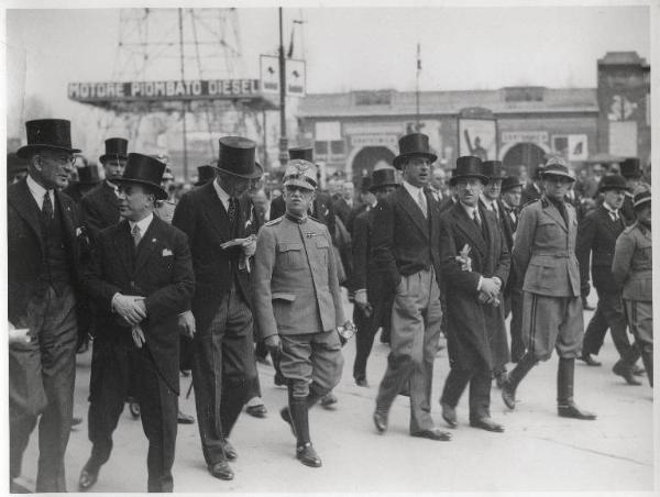 Fiera di Milano - Campionaria 1930 - Visita del Re Vittorio Emanuele III