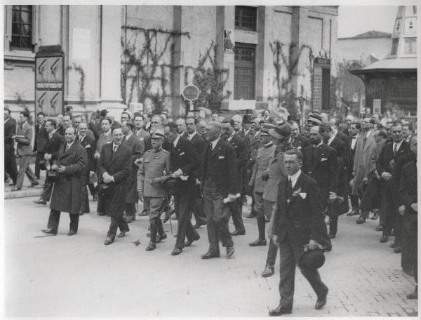 Fiera di Milano - Campionaria 1930 - Visita del Re Vittorio Emanuele III