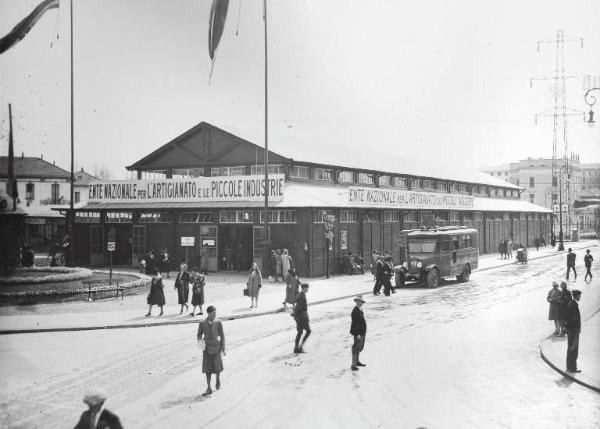 Fiera di Milano - Campionaria 1930 - Padiglione dell'Ente nazionale per l'artigianato e le piccole industrie - Esterno