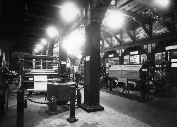 Fiera di Milano - Campionaria 1930 - Padiglione dell'agricoltura - Mostra sericola - Sala