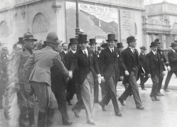 Fiera di Milano - Campionaria 1930 - Visita del ministro delle corporazioni Giuseppe Bottai in occasione della inaugurazione