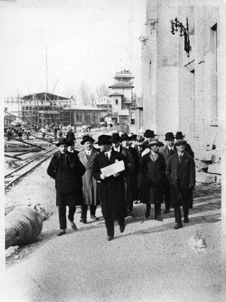 Fiera di Milano - Lavori di costruzione - Visita di giornalisti esteri