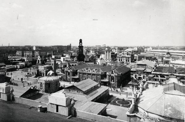 Fiera di Milano - Campionaria 1932 - Area tra viale del commercio e viale delle nazioni - Veduta panoramica dall'alto