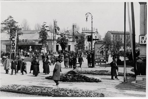 Fiera di Milano - Campionaria 1932 - Viale dell'industria