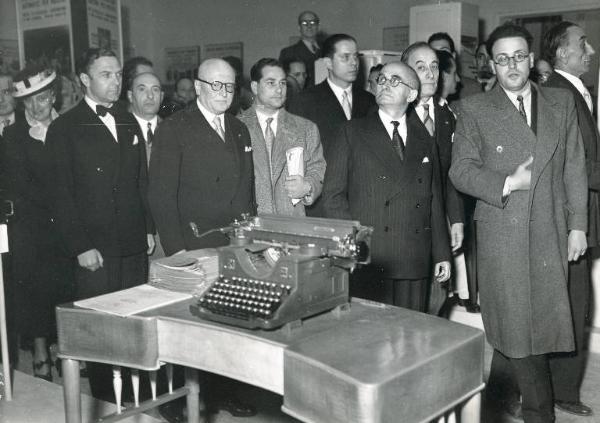 Fiera di Milano - Campionaria 1949 - Visita del presidente della Repubblica Luigi Einaudi in occasione della inaugurazione