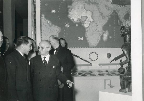 Fiera di Milano - Campionaria 1949 - Visita del presidente della Repubblica Luigi Einaudi in occasione della inaugurazione