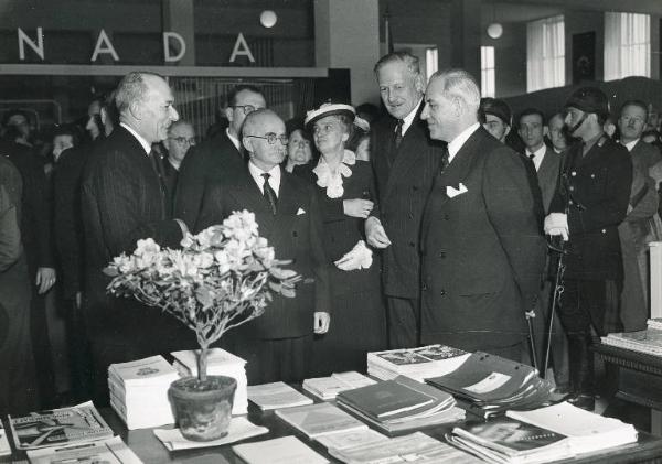 Fiera di Milano - Campionaria 1949 - Visita del presidente della Repubblica Luigi Einaudi in occasione della inaugurazione