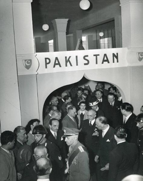 Fiera di Milano - Campionaria 1949 - Visita del presidente della Repubblica Luigi Einaudi in occasione della inaugurazione