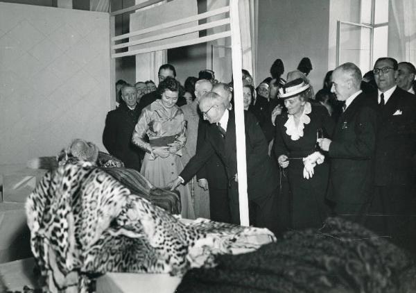 Fiera di Milano - Campionaria 1949 - Visita del presidente della Repubblica Luigi Einaudi in occasione della inaugurazione