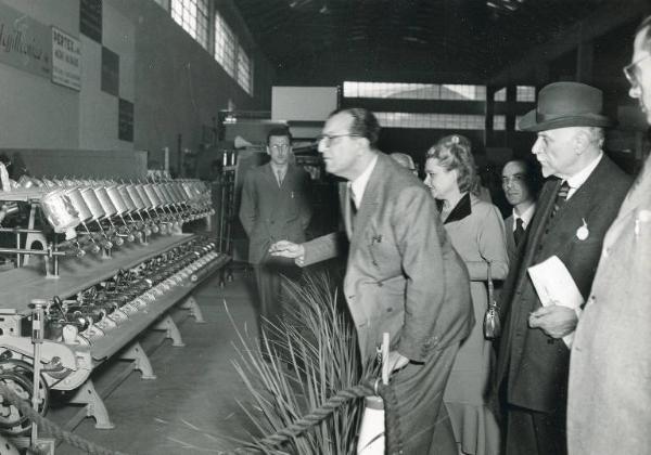 Fiera di Milano - Campionaria 1949 - Visita del ministro dell'industria e del commercio Ivan Matteo Lombardo