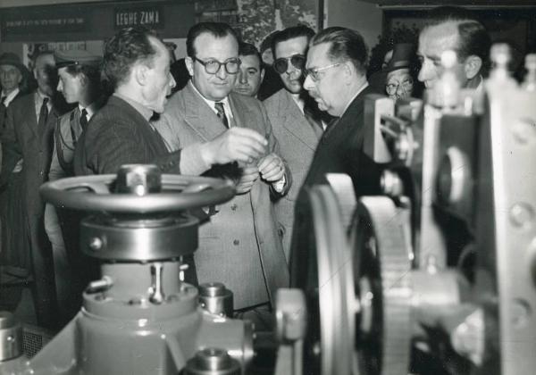 Fiera di Milano - Campionaria 1949 - Visita del ministro dell'industria e del commercio Ivan Matteo Lombardo