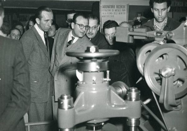 Fiera di Milano - Campionaria 1949 - Visita del ministro dell'industria e del commercio Ivan Matteo Lombardo