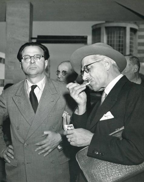 Fiera di Milano - Campionaria 1949 - Visita dell'onorevole Ferruccio Parri e dell'onorevole Ugo La Malfa