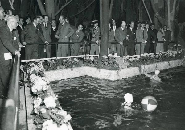 Fiera di Milano - Campionaria 1949 - Visita del sottosegretario di Stato alla Presidenza del Consiglio dei ministri Giulio Andreotti