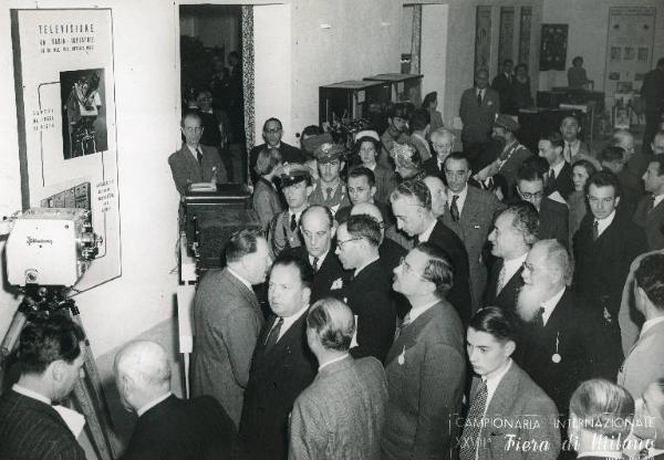 Fiera di Milano - Campionaria 1949 - Visita del ministro dell'industria francese Robert Lacoste e del sottosegretario Antoine Pinay