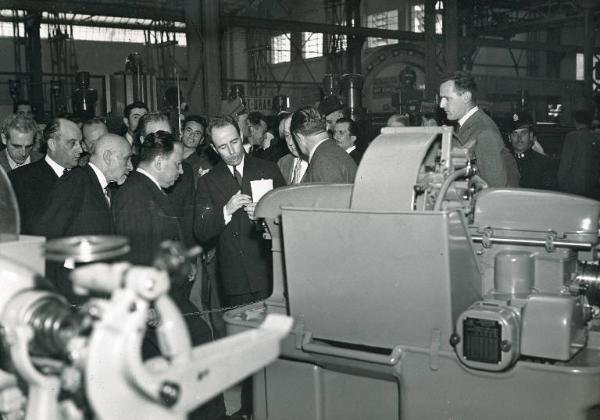 Fiera di Milano - Campionaria 1949 - Visita del ministro dell'industria francese Robert Lacoste e del sottosegretario Antoine Pinay