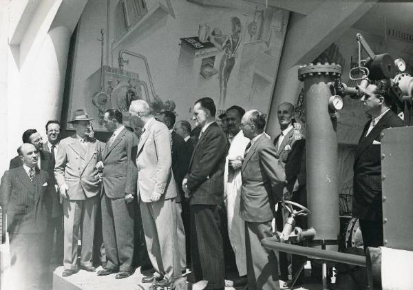 Fiera di Milano - Campionaria 1949 - Visita del presidente del consiglio Alcide De Gasperi