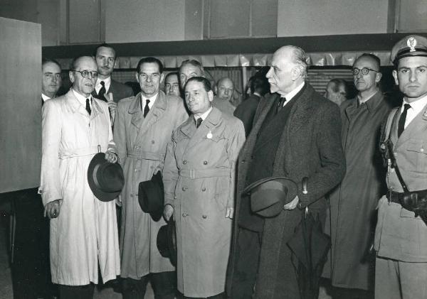 Fiera di Milano - Campionaria 1949 - Visita di personalità in occasione della Giornata della Svizzera