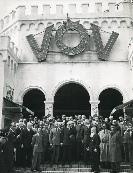 Fiera di Milano - Campionaria 1949 - Visita di personalità in occasione della Giornata delle nazioni