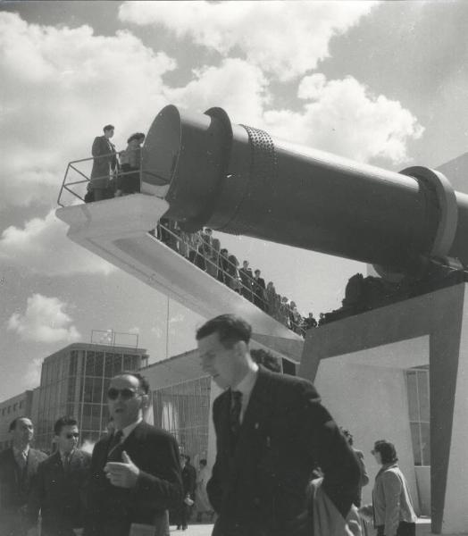 Fiera di Milano - Campionaria 1951 - Padiglione della Breda - Esterno