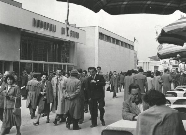 Fiera di Milano - Campionaria 1951 - Viale del commercio