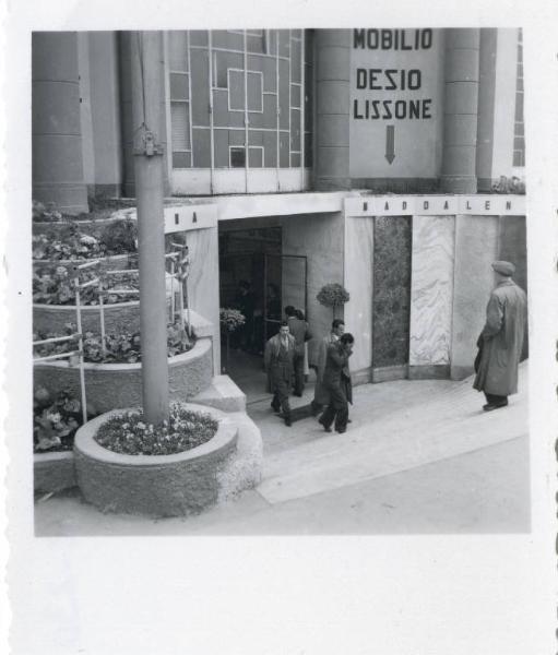 Fiera di Milano - Campionaria 1951 - Padiglione del mobilio - Entrata