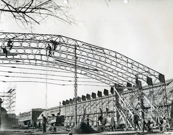 Fiera di Milano - Tettoia delle macchine agricole - Lavori di costruzione