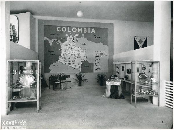 Fiera di Milano - Campionaria 1949 - Palazzo delle nazioni - Mostra ufficiale della Colombia