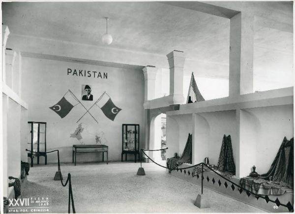 Fiera di Milano - Campionaria 1949 - Palazzo delle nazioni - Mostra ufficiale del Pakistan