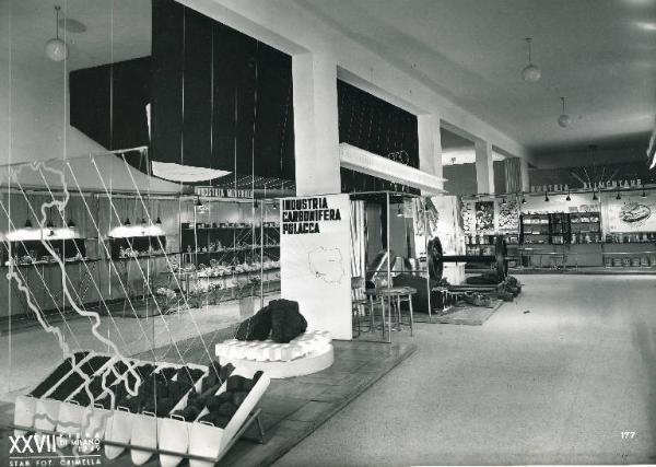 Fiera di Milano - Campionaria 1949 - Palazzo delle nazioni - Mostra ufficiale della Polonia