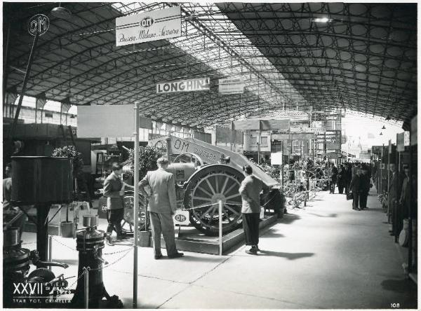 Fiera di Milano - Campionaria 1949 - Tettoia delle macchine agricole