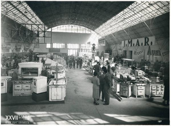 Fiera di Milano - Campionaria 1949 - Padiglione delle forniture e impianti per la casa, alberghi e negozi - Interno