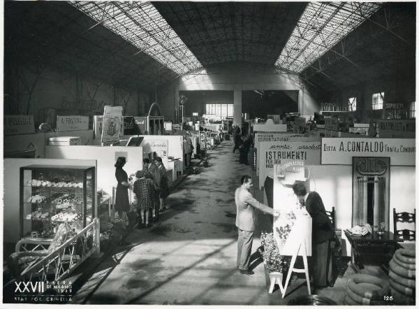 Fiera di Milano - Campionaria 1949 - Padiglione dell'elettrotecnica e elettrodomestici - Sala dell'elettrotecnica