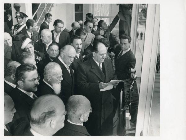 Fiera di Milano - Campionaria 1950 - Visita del presidente della Repubblica Luigi Einaudi in occasione della inaugurazione