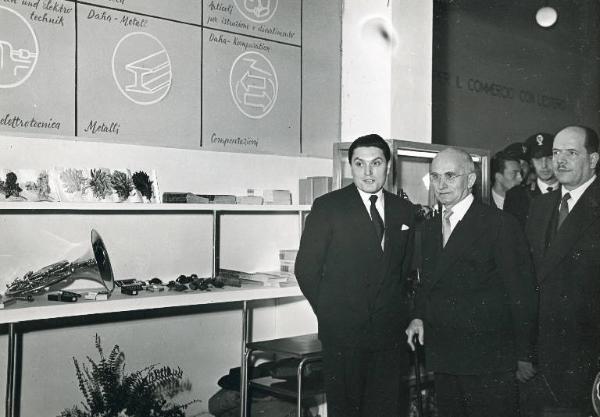 Fiera di Milano - Campionaria 1950 - Visita del presidente della Repubblica Luigi Einaudi in occasione della inaugurazione