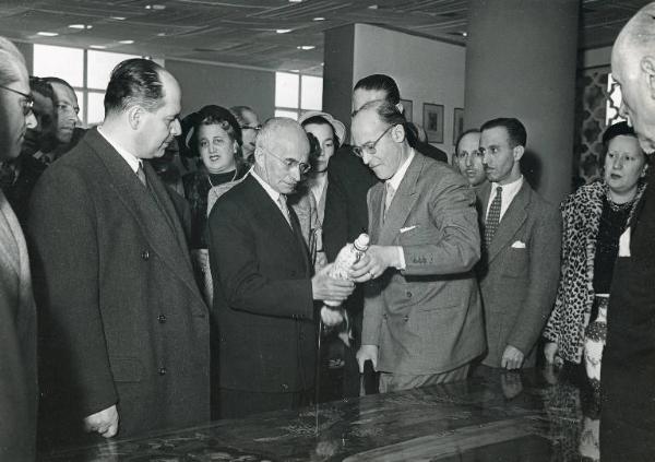 Fiera di Milano - Campionaria 1950 - Visita del presidente della Repubblica Luigi Einaudi in occasione della inaugurazione