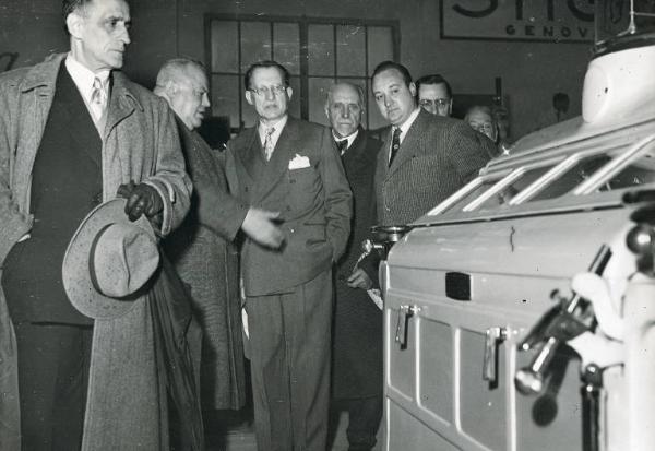 Fiera di Milano - Campionaria 1950 - Visita del presidente del consiglio Alcide De Gasperi