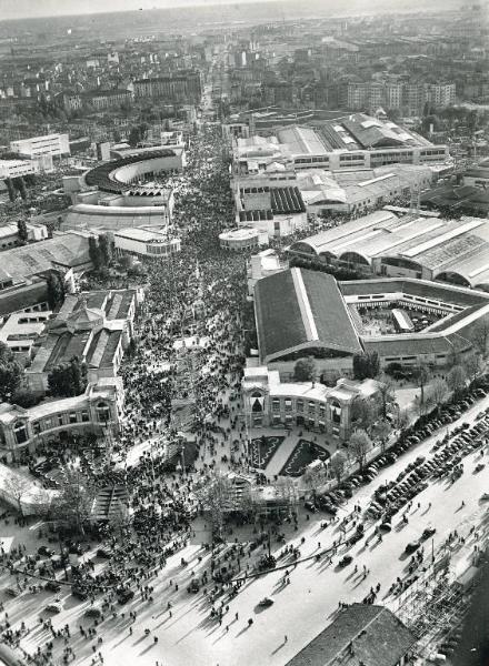 Fiera di Milano - Campionaria 1950 - Veduta panoramica dall'alto