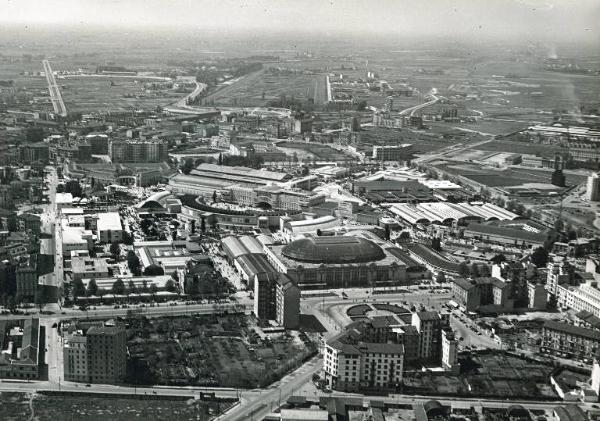 Fiera di Milano - Campionaria 1950 - Veduta panoramica dall'alto