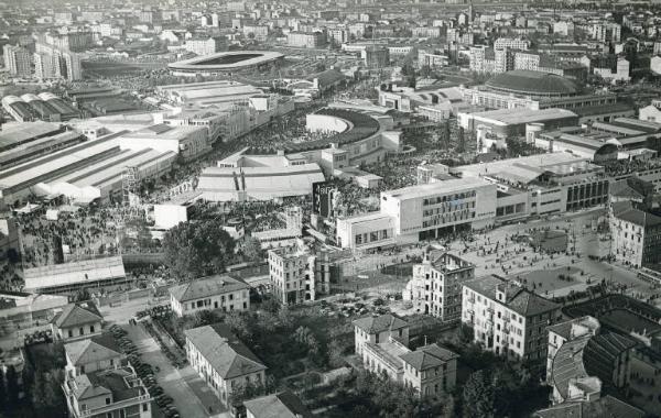 Fiera di Milano - Campionaria 1950 - Veduta panoramica dall'alto