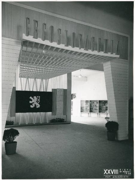 Fiera di Milano - Campionaria 1950 - Palazzo delle nazioni - Mostra ufficiale della Cecoslovacchia