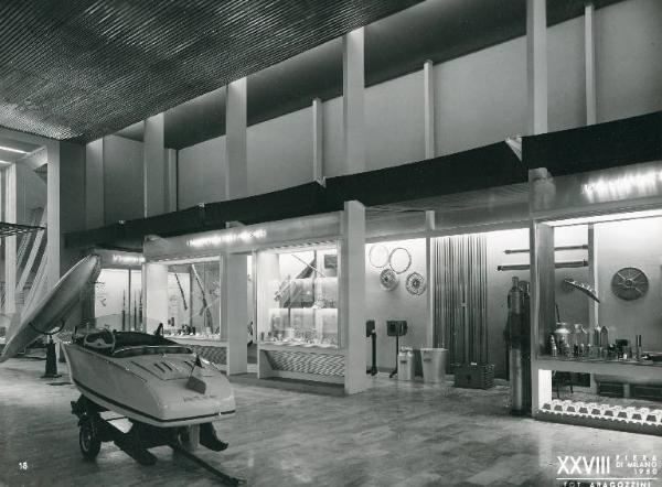 Fiera di Milano - Campionaria 1950 - Padiglione del Gruppo Montecatini - Sala dell'alluminio