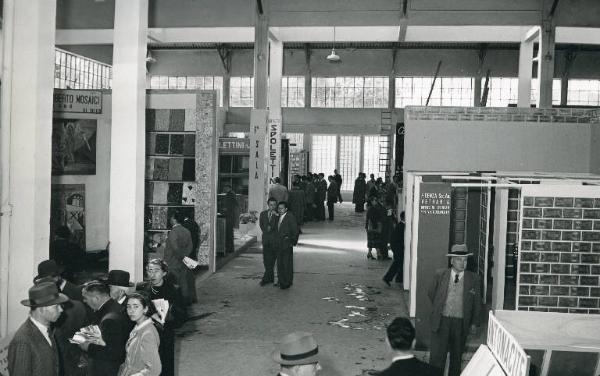 Fiera di Milano - Campionaria 1951 - Padiglione dei materiali per l'edilizia - Interno