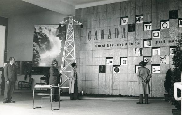 Fiera di Milano - Campionaria 1951 - Palazzo delle nazioni - Mostra ufficiale del Canada