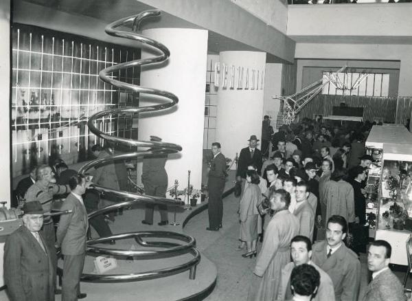 Fiera di Milano - Campionaria 1951 - Palazzo delle nazioni - Mostra ufficiale della Germania