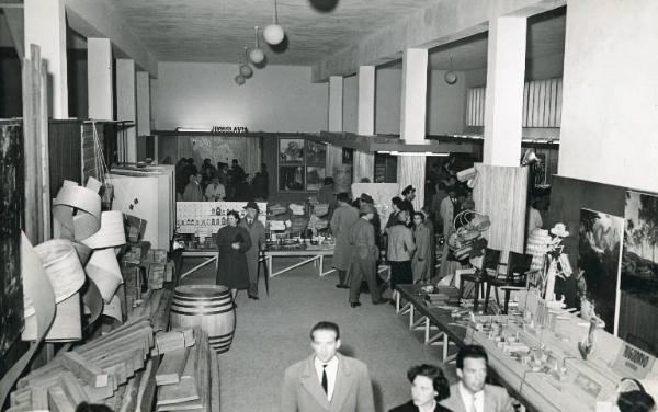 Fiera di Milano - Campionaria 1951 - Palazzo delle nazioni - Mostra ufficiale della Jugoslavia