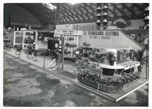 Fiera di Milano - Campionaria 1951 - Padiglione dell'elettrotecnica e dell'illuminazione - Stand La telemeccanica elettrica